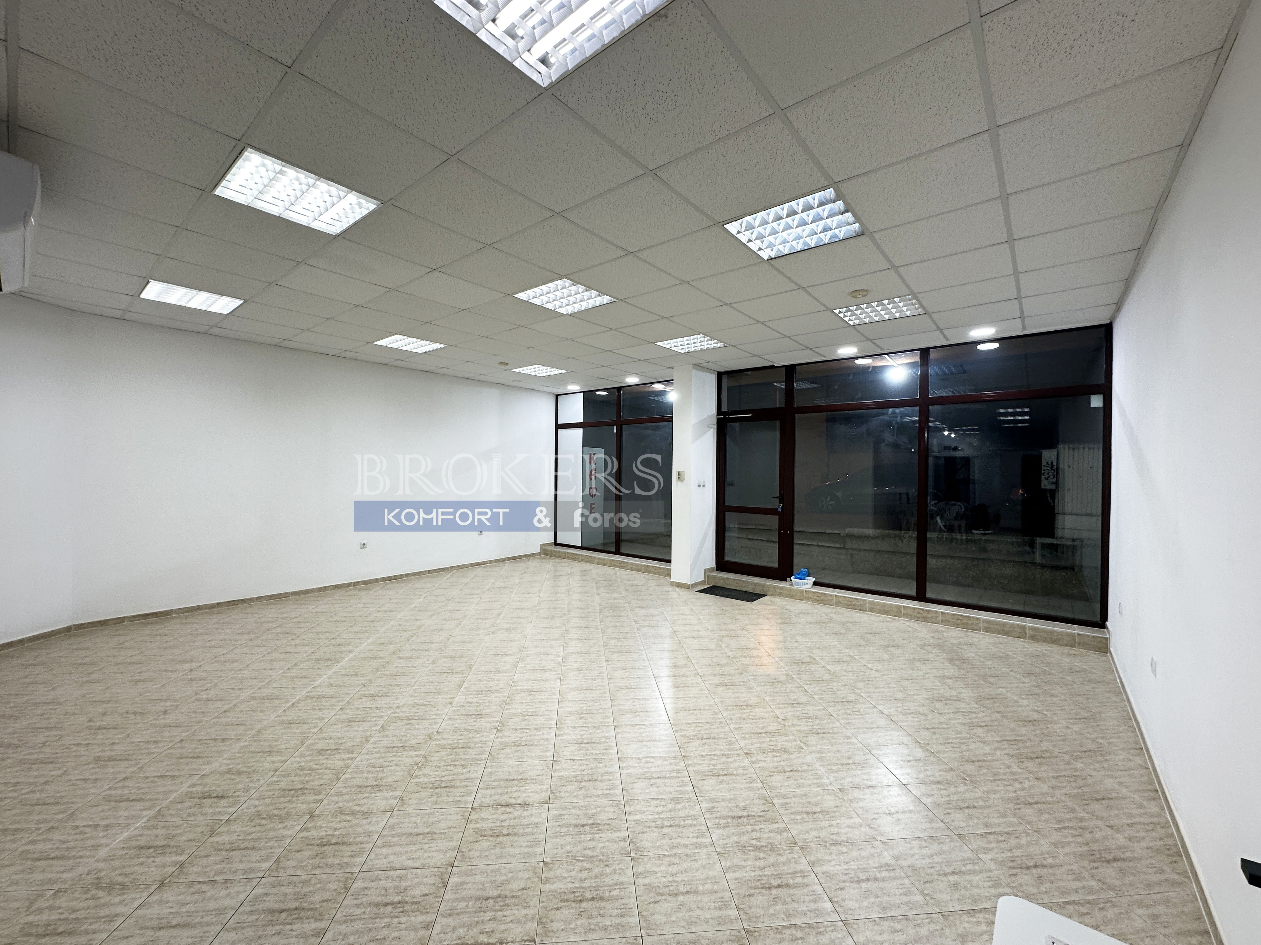 Офис под наем в кв. Левски